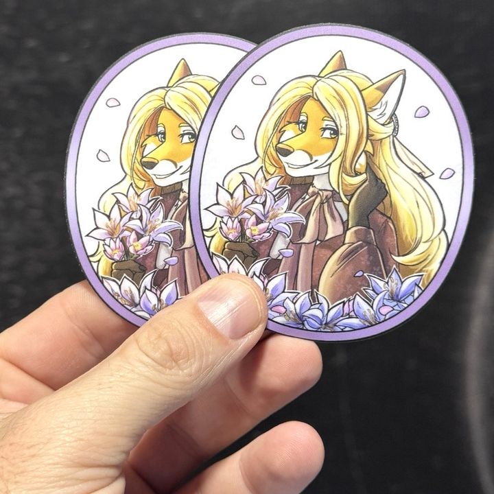Character art: Oval, matte sticker